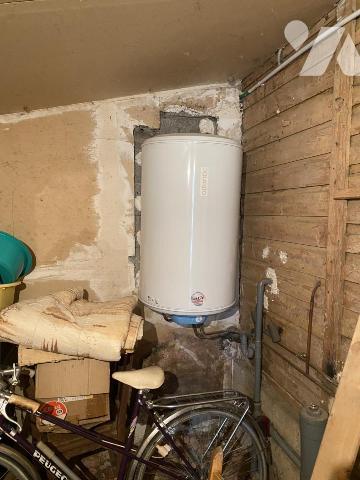 DANS HAMEAU EN CAMPAGNE MAISON AVEC TERRAIN