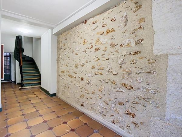 Métro ECOLE MILITAIRE - Avenue MOTTE-PIQUET - STUDIO de 14,80 m² LC - 2ème étage sans ascenseur