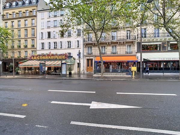 Métro ECOLE MILITAIRE - Avenue MOTTE-PIQUET - STUDIO de 14,80 m² LC - 2ème étage sans ascenseur