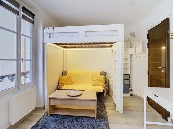 Métro ECOLE MILITAIRE - Avenue MOTTE-PIQUET - STUDIO de 14,80 m² LC - 2ème étage sans ascenseur
