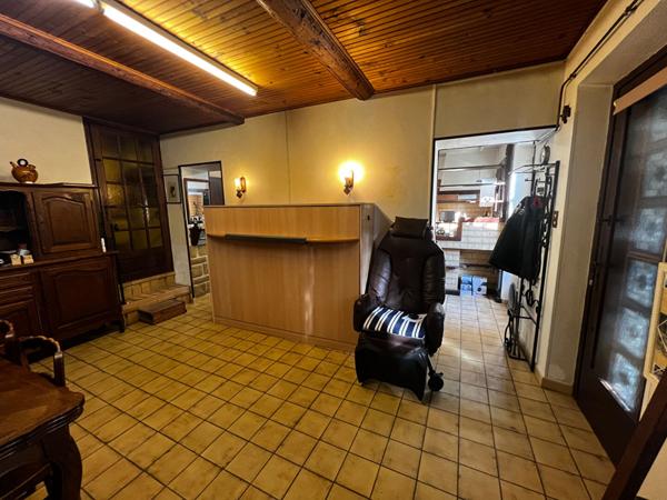 A VENDRE ENTRAIGUES SUR LA SORGUE  4 pièce(s) 125 m2