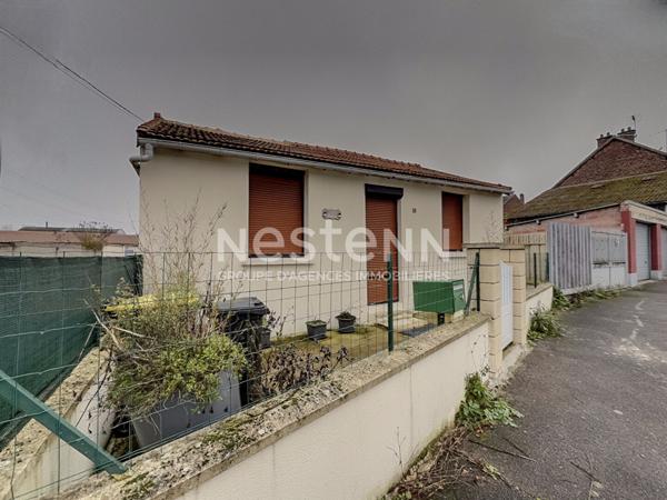 MAISON INDIVIDUELLE DE PLAIN-PIED A VENDRE A CHAUNY (02300) - ENTIEREMENT RENOVEE -