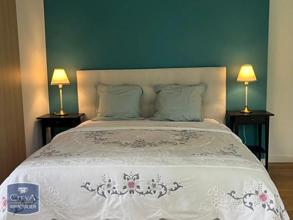 Appartement à louer 2 pièces 60.7m²