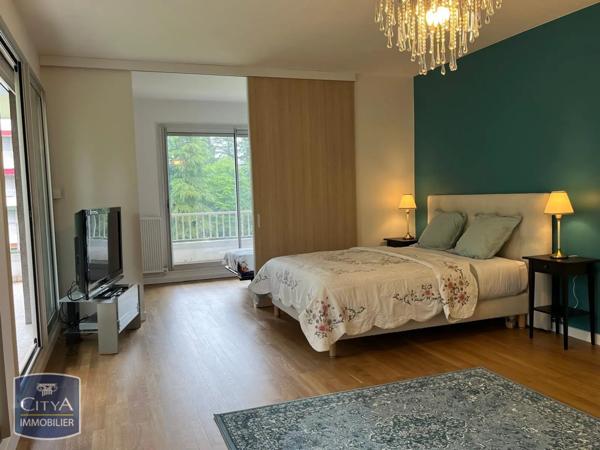 Appartement à louer 2 pièces 60.7m²