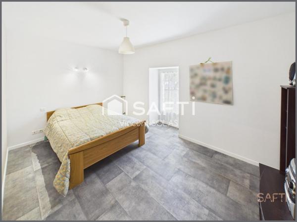 Propriété de 136m² + logement T3 de 63m² sur 1489m² - Calme - Bel Environnement