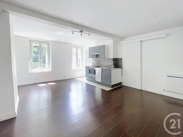 Appartement F2 à vendre  2 pièces - 39 m 2   MELUN  - 77