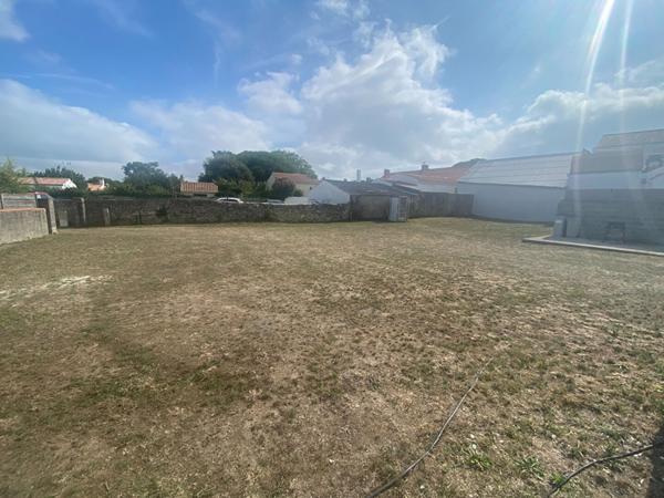 Terrain Barbatre 805 m2