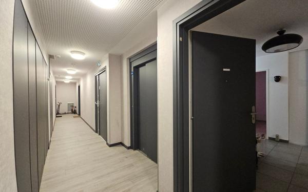 Appartement à vendre    3 pièces • 58,41 m2 Saint-Étienne