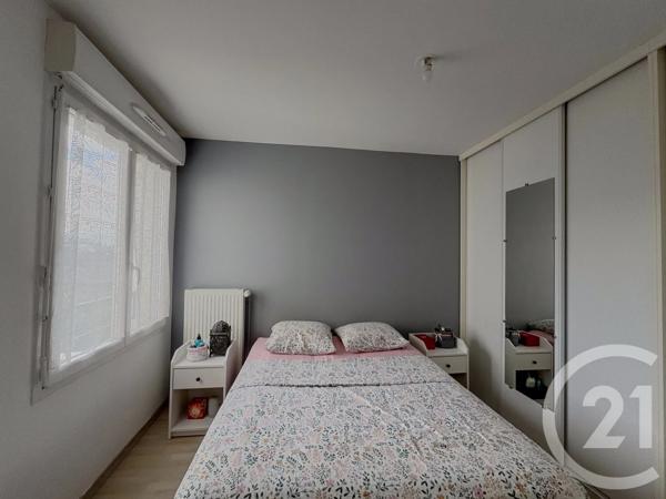Appartement F4 à vendre  4 pièces - 71,44 m 2   LE BLANC MESNIL  - 93