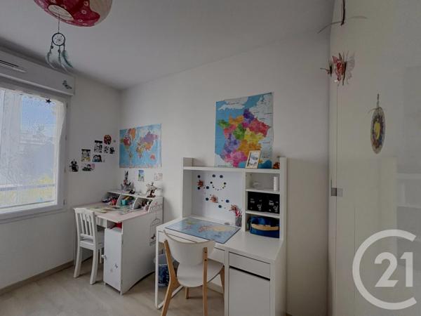 Appartement F4 à vendre  4 pièces - 71,44 m 2   LE BLANC MESNIL  - 93