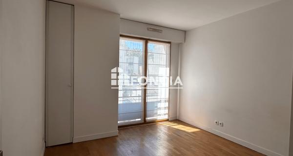 Location Appartement 3 pièces 75.17 m² - Paris 75015