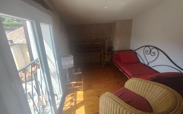 Maison à vendre    5 pièces •  Peyruis