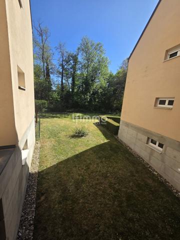 Grand 2 pièces de 60 m² avec balcon
