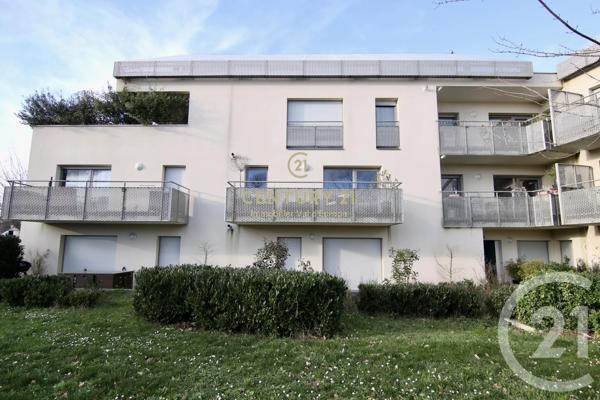 Appartement F2 à vendre  2 pièces - 43,40 m 2   CHESSY  - 77
