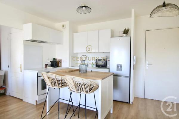 Appartement F2 à vendre  2 pièces - 43,40 m 2   CHESSY  - 77