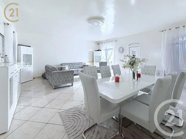 Maison à vendre  4 pièces - 132,71 m 2   BONDY  - 93