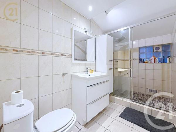 Maison à vendre  4 pièces - 132,71 m 2   BONDY  - 93