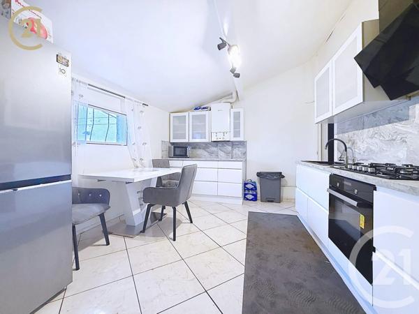 Maison à vendre  4 pièces - 132,71 m 2   BONDY  - 93