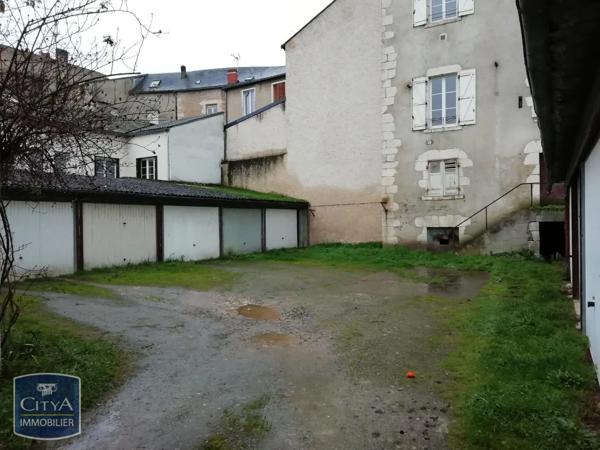 Parking à louer Le Blanc (36300)