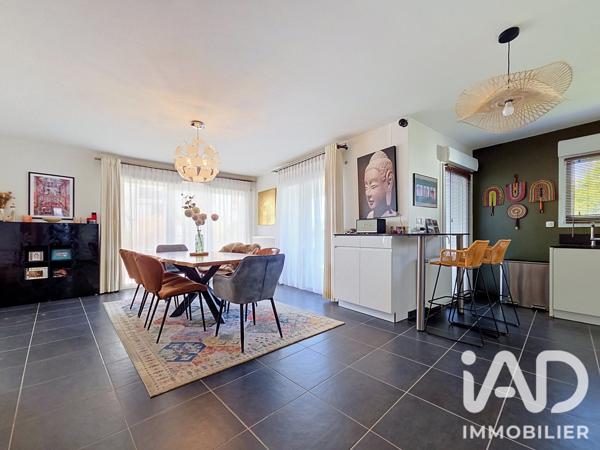 Appartement à vendre 4 pièces 93 m² Saint-Julien-en-Genevois