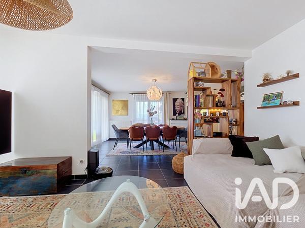 Appartement à vendre 4 pièces 93 m² Saint-Julien-en-Genevois