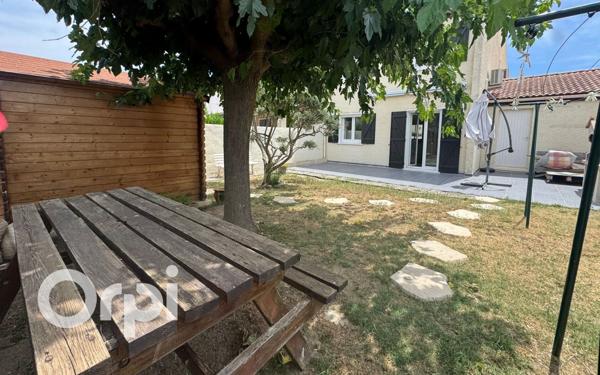 Maison à vendre    5 pièces •  Saint-Martin-de-Crau