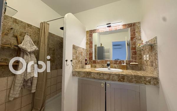 Maison à vendre    5 pièces •  Saint-Martin-de-Crau