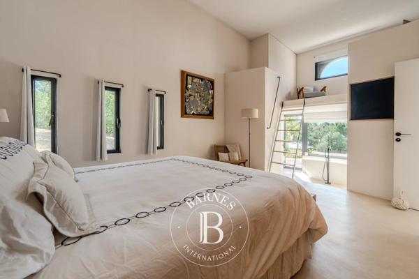 Roussillon, Maison 4 Chambres -  225 m² à vendre