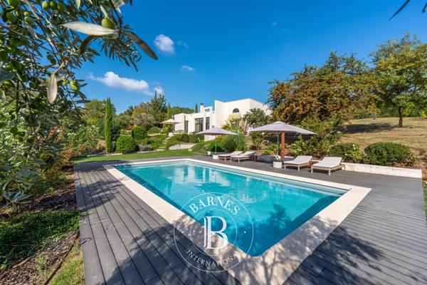Roussillon, Maison 4 Chambres -  225 m² à vendre