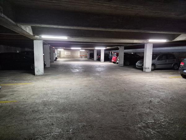 Place de PARKING dans copropriété sécurisée - Paris 12