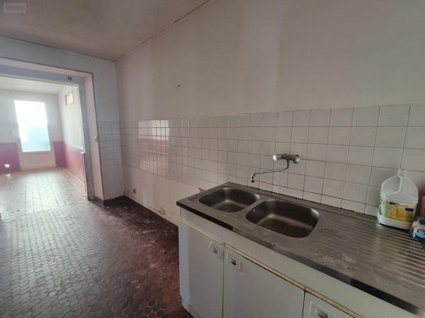 Local mixte (Pro/Hab) à vendre à Tessy-Bocage dans la Manche (50420), ref : 26-7