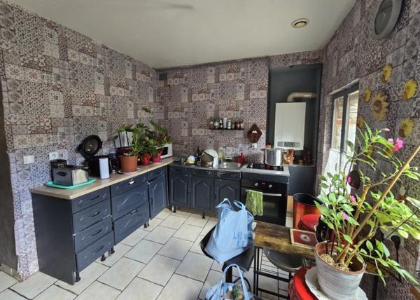 59 - Vente maison louée FOURMIES - 5 pièces - Cour