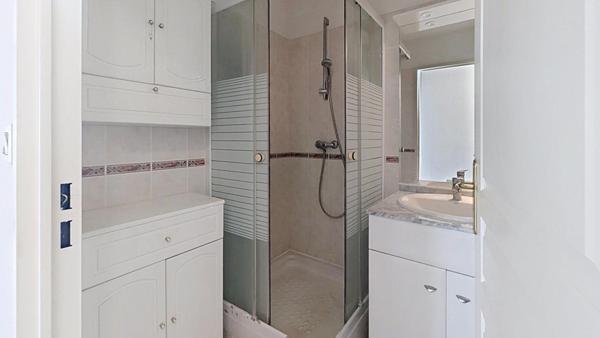 T3 de 70 m2 - 2 Terrasses - Parking en sous-sol