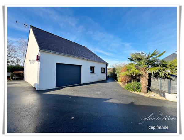 À vendre au Sourn, à proximité immédiate de Pontivy : découvrez cette spacieuse maison familiale de plus de 200 m² habitables