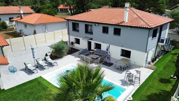 Biscarrosse Plage - Maison avec piscine, jacuzzi et fort potentiel locatif à 800 mètres de l'océan