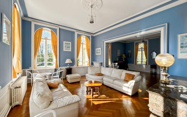 Maison à vendre    21 pièces • 625 m2 Outreau