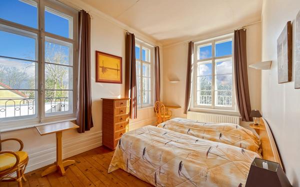 Maison à vendre    21 pièces • 625 m2 Outreau