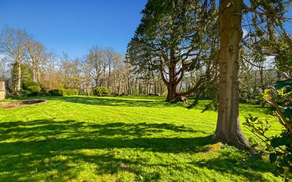 Maison à vendre    21 pièces • 625 m2 Outreau