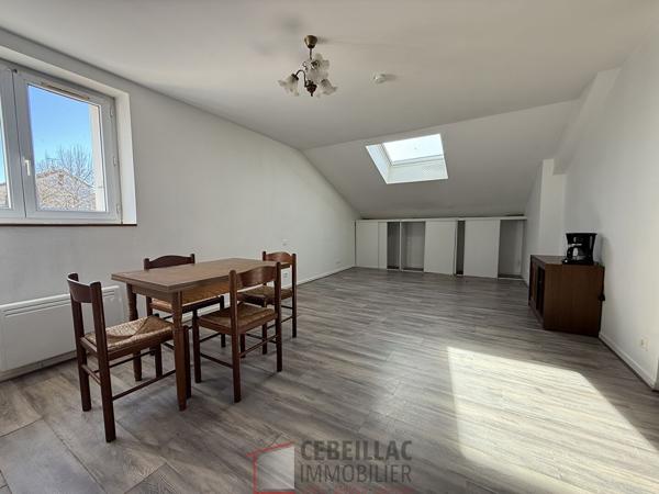 Studio à rafraichir en dernier étage à Châtel-Guyon / Idéal résidence secondaire ou investissement locatif