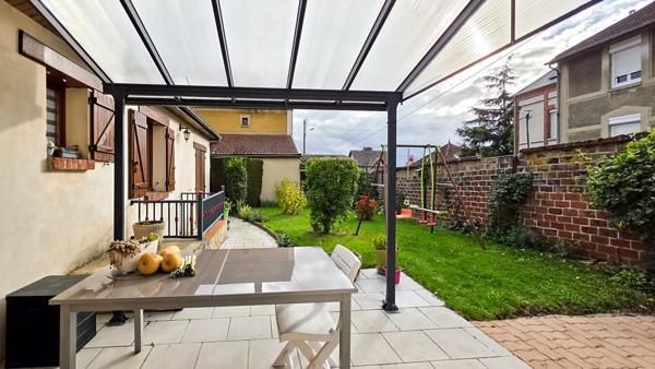 ETREPAGNY 3 chambres Jardin Garage Centre Ville