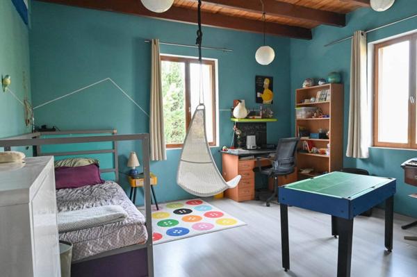 Maison familiale avec grand jardin