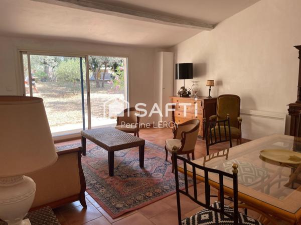 LES ARCS sur ARGENS, dans un secteur prisé, propriété de 217 m² composée de deux habitations sur une parcelle de 1 hectare. idéal familles nombreuses, maison de famille ou maison de vacances. un véritable coup de coeur assuré !