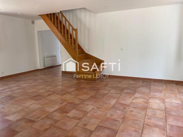 LES ARCS sur ARGENS, dans un secteur prisé, propriété de 217 m² composée de deux habitations sur une parcelle de 1 hectare. idéal familles nombreuses, maison de famille ou maison de vacances. un véritable coup de coeur assuré !