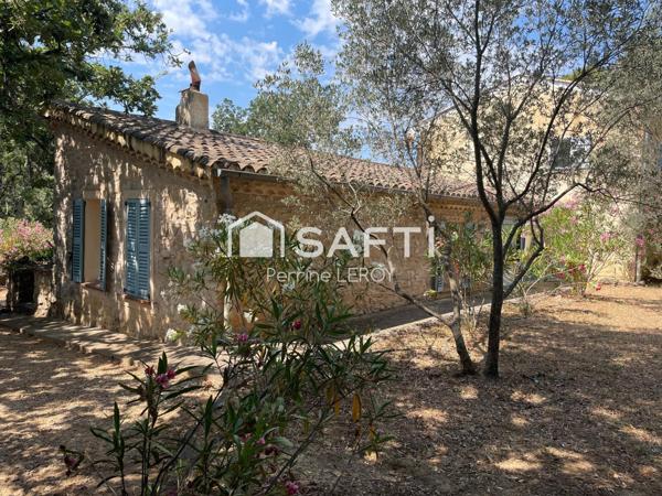 LES ARCS sur ARGENS, dans un secteur prisé, propriété de 217 m² composée de deux habitations sur une parcelle de 1 hectare. idéal familles nombreuses, maison de famille ou maison de vacances. un véritable coup de coeur assuré !