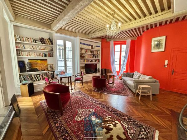 Triplex avec garage