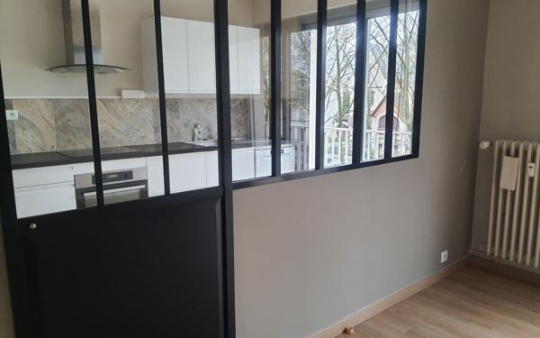 Appartement à vendre    3 pièces • 85 m2 Tours