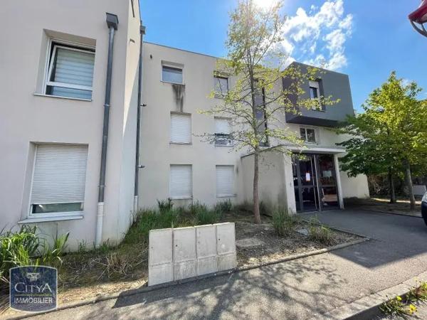 Appartement à louer 4 pièces 82.34m²