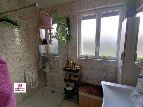 TRUN (61160) maison   5 pièces,  103  m2 environ,  4 chambres, 1 bureau  PRIX  156 450 honoraires 5% inclus à la charge de l'acquéreur, soit 149 000 hors honoraires