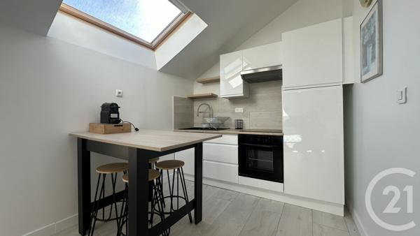 Maison à vendre  12 pièces - 237 m2 SALIN DE GIRAUD - 13