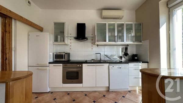 Maison à vendre  12 pièces - 237 m2 SALIN DE GIRAUD - 13